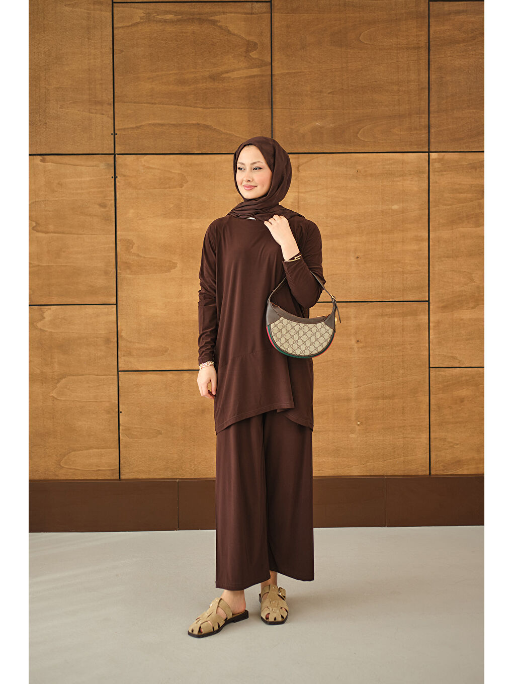 Kadın Dikiş Detay Yırtmaçlı Takım Kahverengi-3