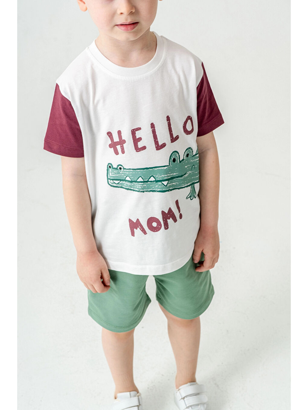 Haki Sevimli Timsah Baskılı Şortlu Takım 50303-1