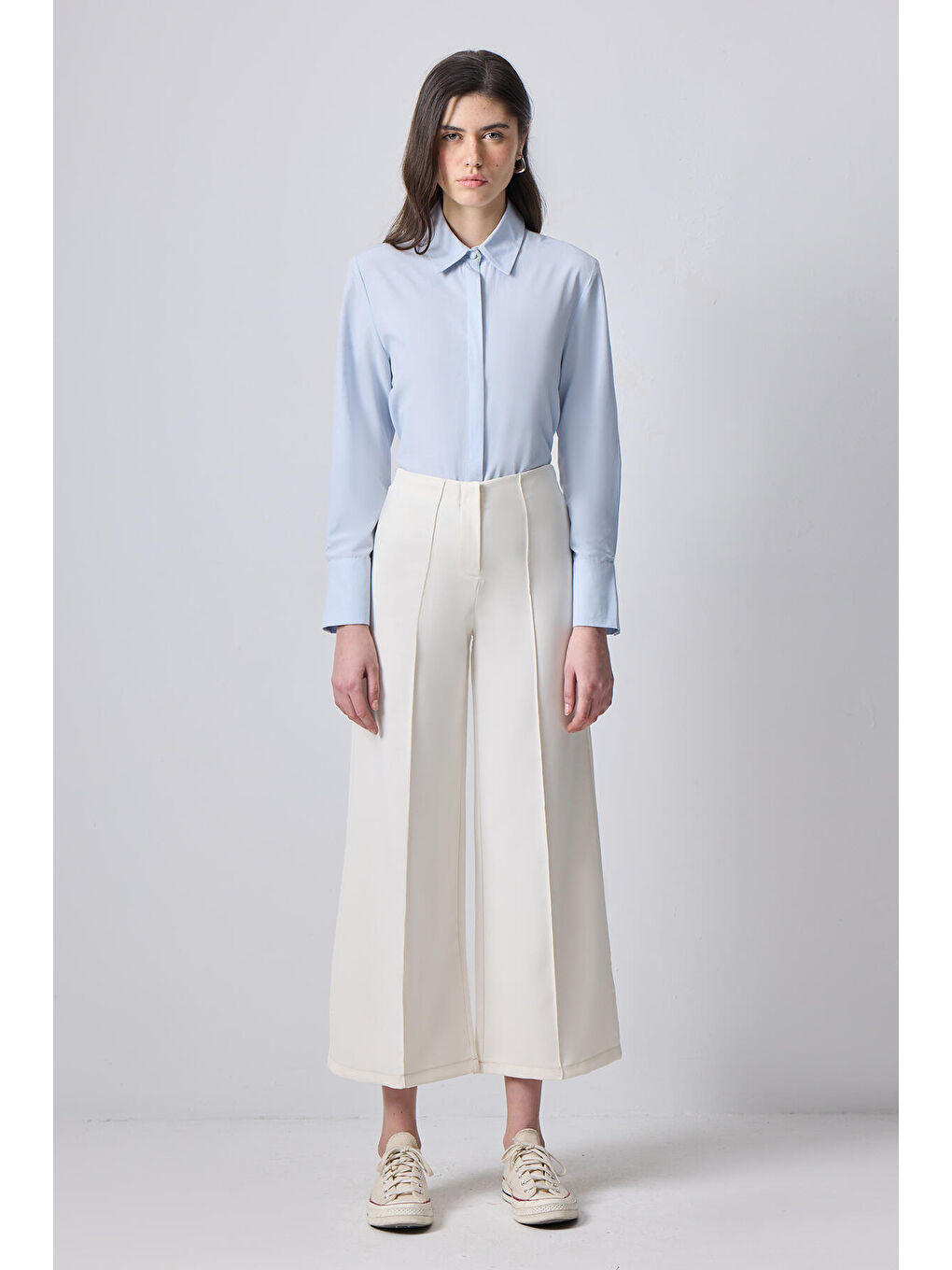 Ekru Nervürlü Krep Pantolon