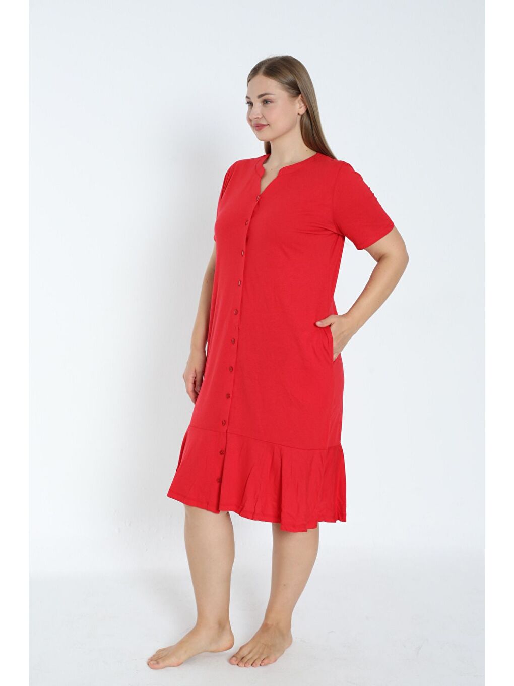 Kırmızı kadın büyük beden boydan düğmeli kısa kollu fırfırlı pamuklu elbise-2