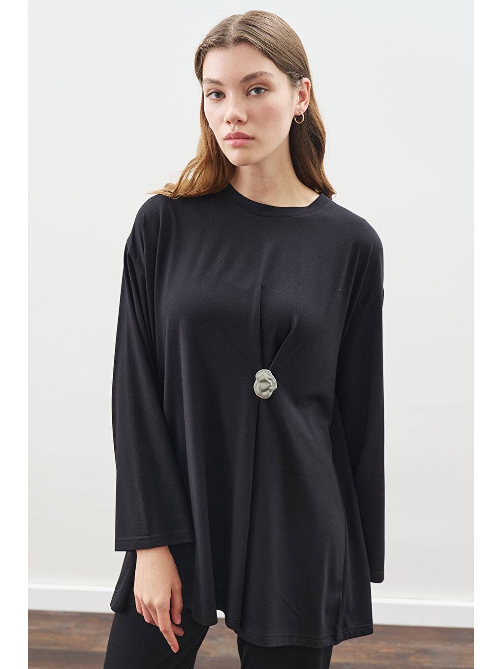 Düğüm Tasarımlı Pantolonlu Takım Siyah-1