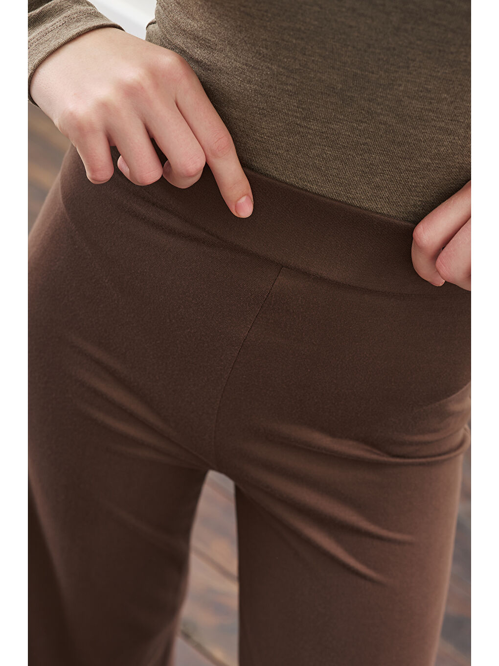 Düğüm Tasarımlı Pantolonlu Takım Kahverengi-6