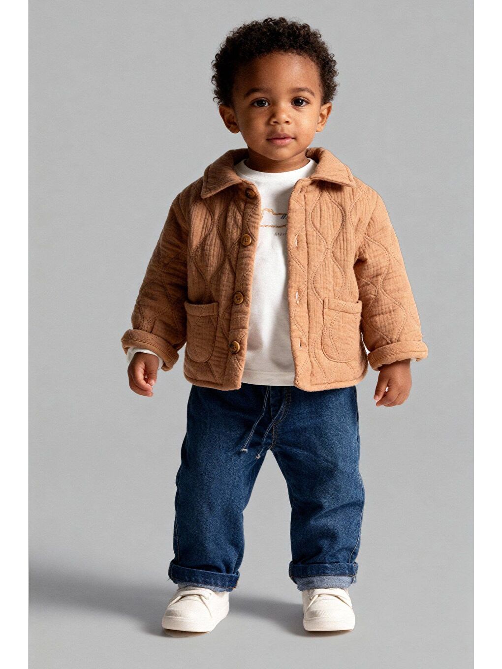 Karışık Erkek Çocuk Pamuklu Camel Kapitone Ceket T-Shirt Jean Pantolon Takım-1