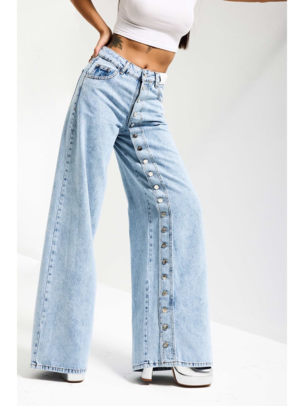 Mavi Kadın Jean Rengi Palazzo Fit Ful Düğme Yırtmaçlı Özel Tasarım Denim Jean-1