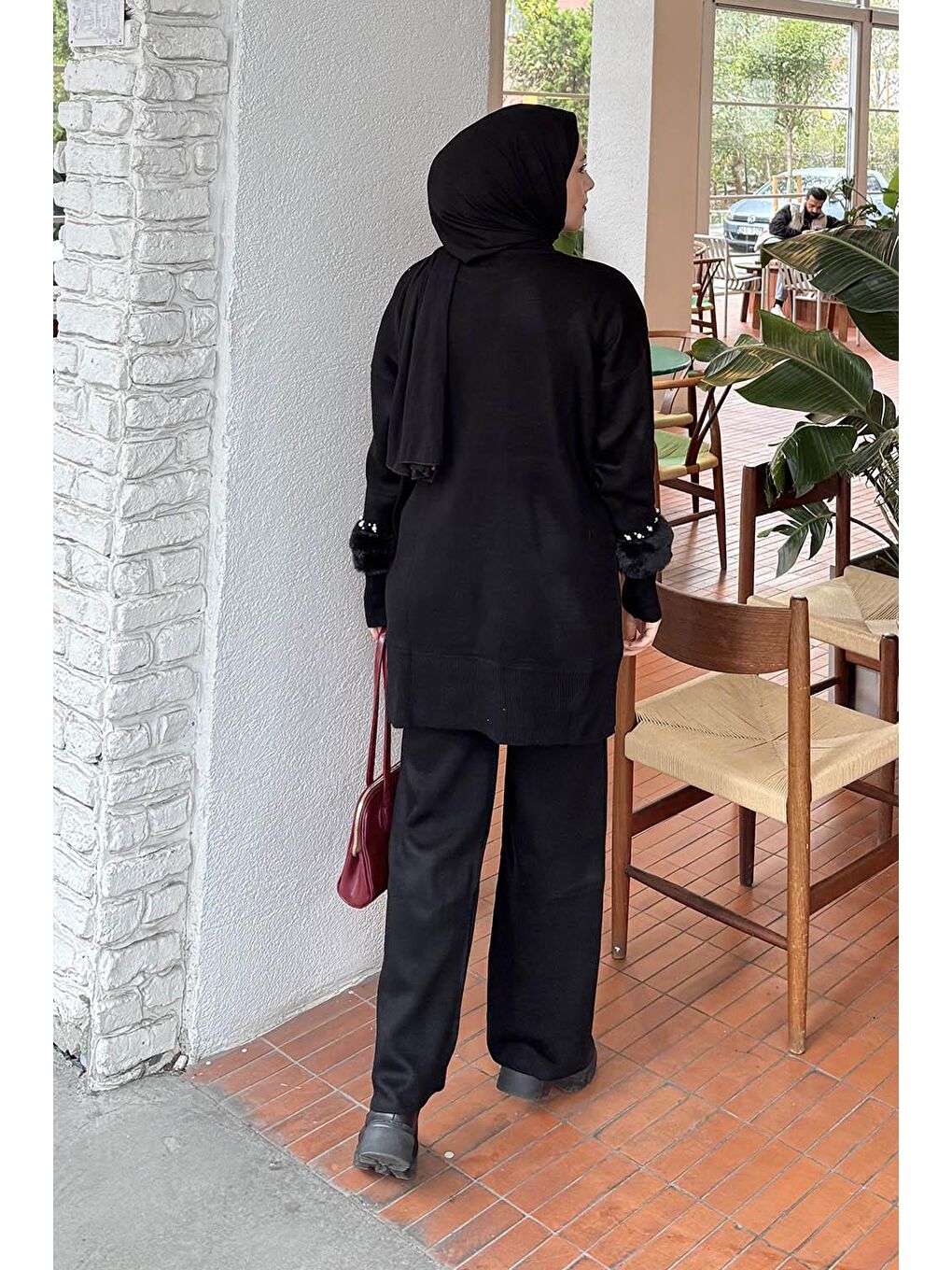 Kol Pelüş Detaylı Triko Takım Siyah-3