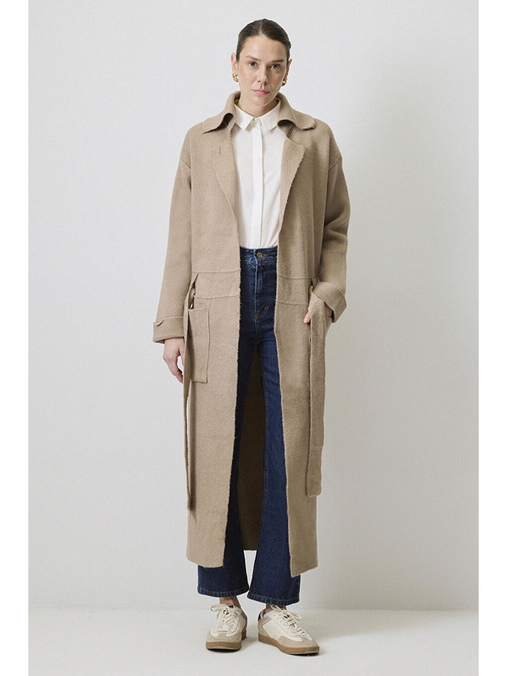 Bej Beli Kemerli Uzun Triko Hırka-1