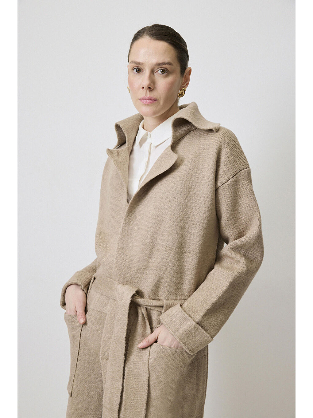 Bej Beli Kemerli Uzun Triko Hırka-3