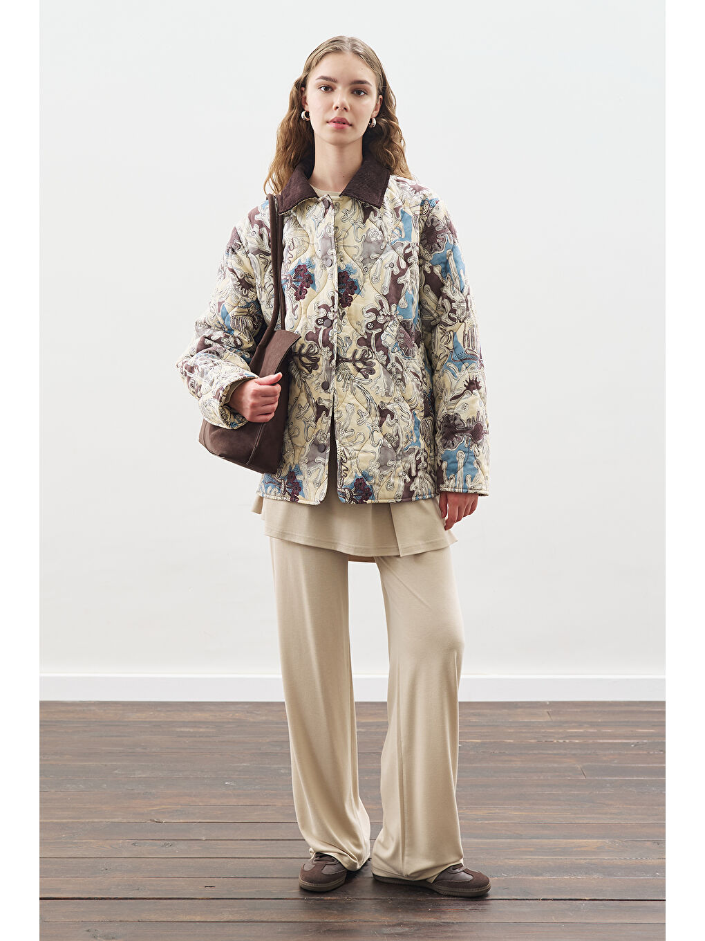 Bej Düğüm Tasarımlı Pantolonlu Takım Taş-1