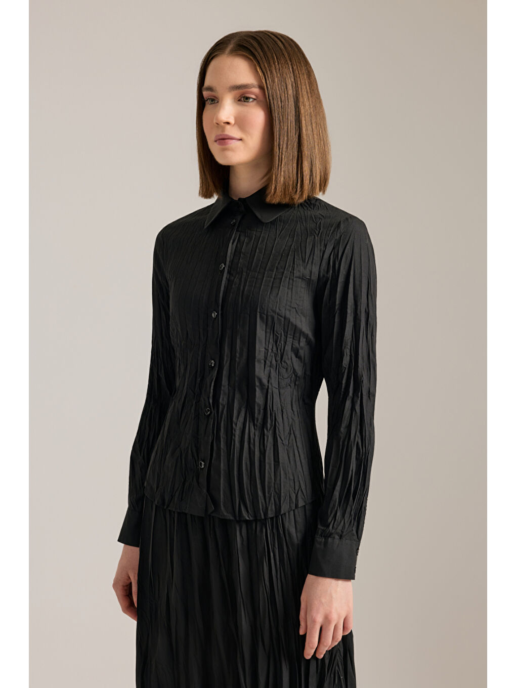 Siyah Kraşlı Pamuk Gömlek-2