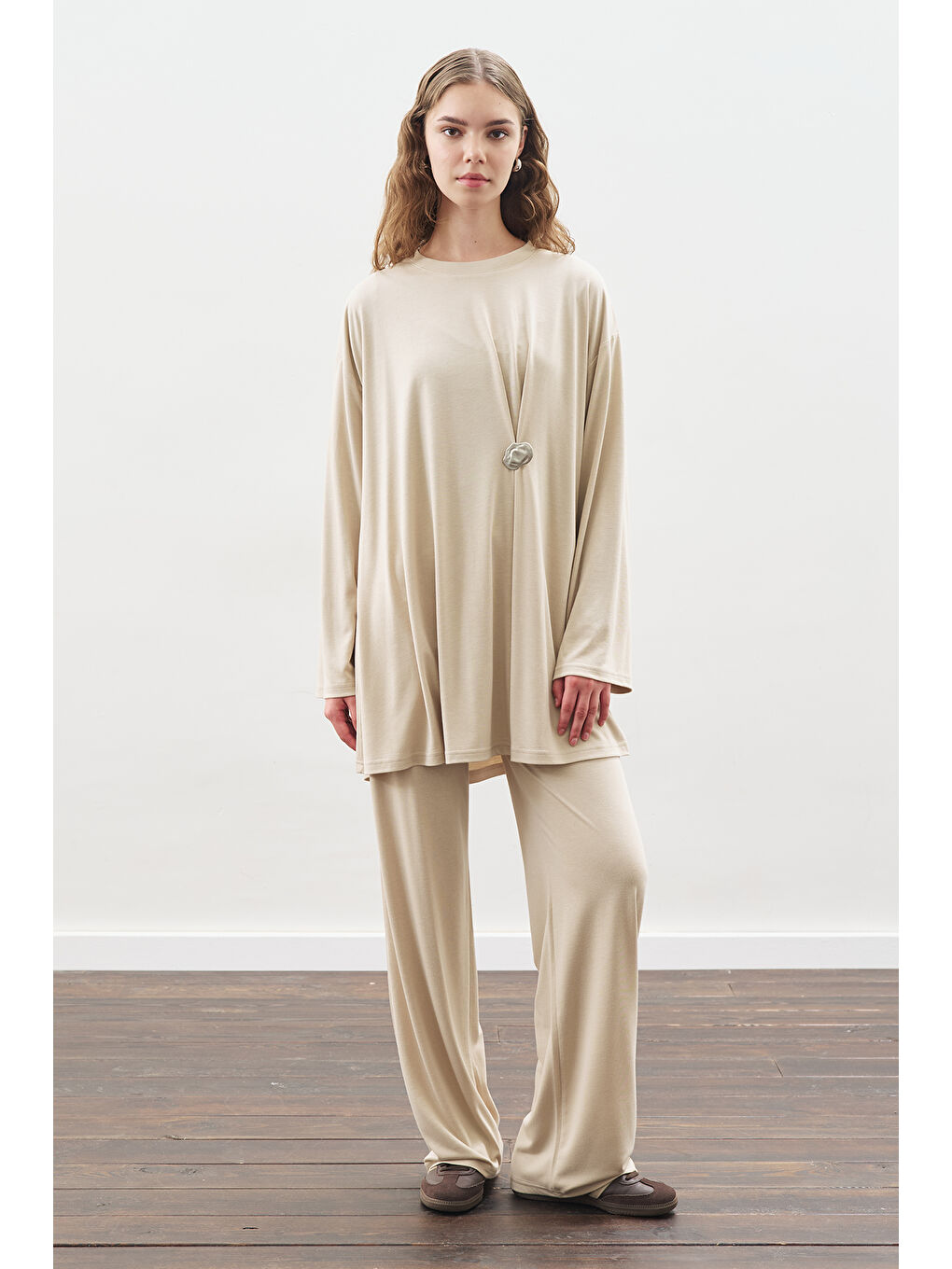 Bej Düğüm Tasarımlı Pantolonlu Takım Taş-2