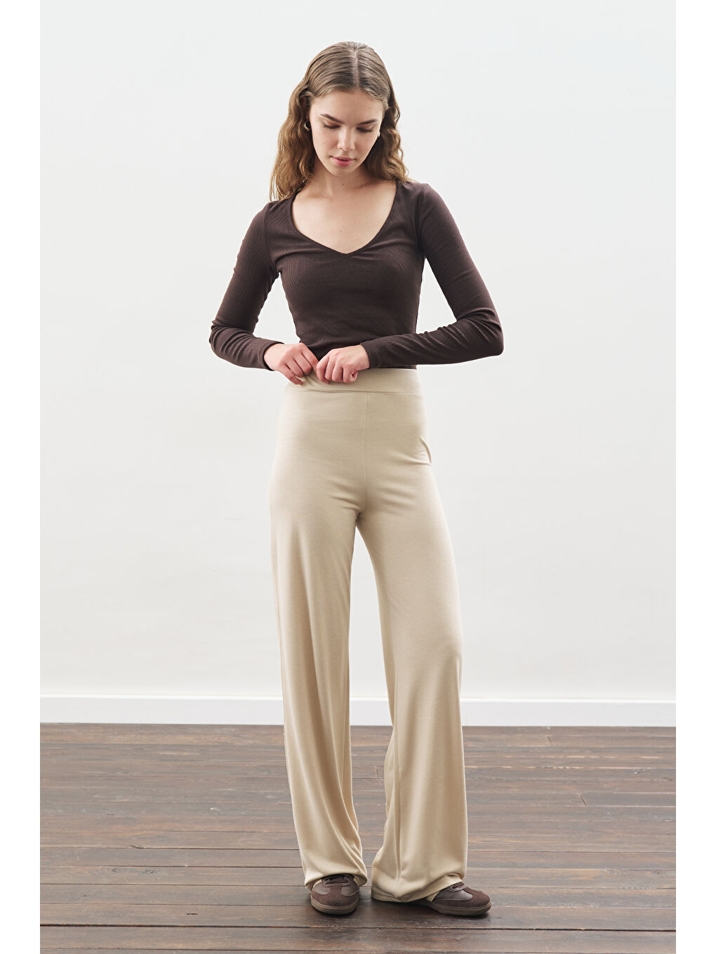 Bej Düğüm Tasarımlı Pantolonlu Takım Taş-5