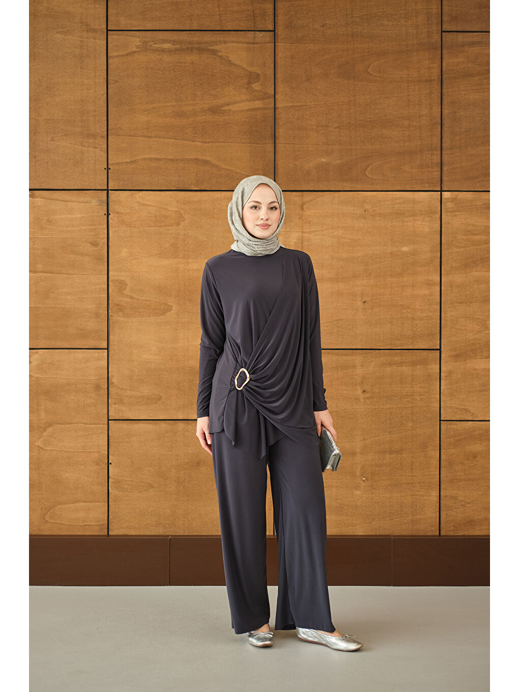 Kadın Ön Bağlamalı Süs Detay Takım Antrasit-3