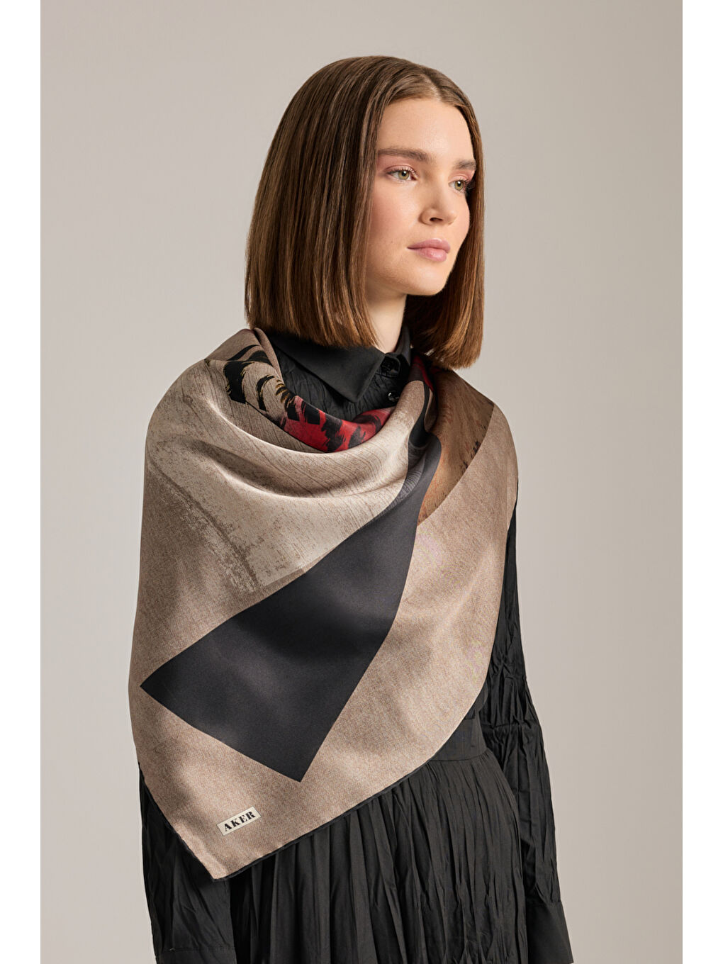 Siyah Kraşlı Pamuk Gömlek-4