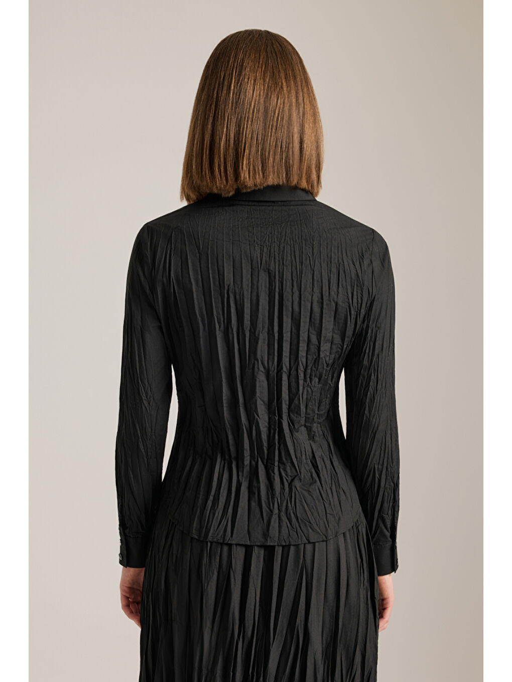 Siyah Kraşlı Pamuk Gömlek-5