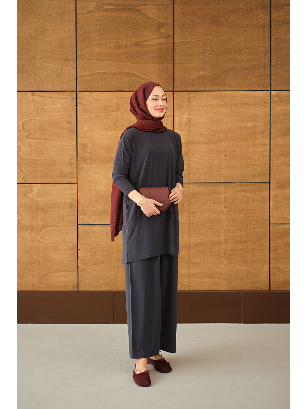 Kadın Dikiş Detay Yırtmaçlı Takım Antrasit-4