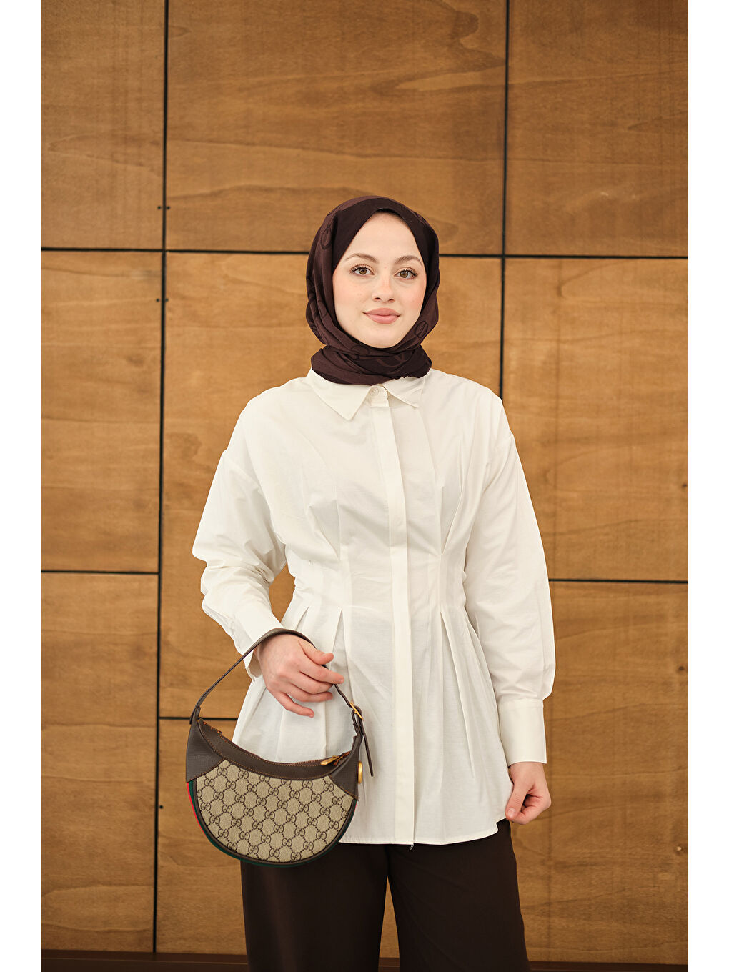 Kadın Beli Pile Detay Gizli Düğmeli Gömlek Beyaz-3