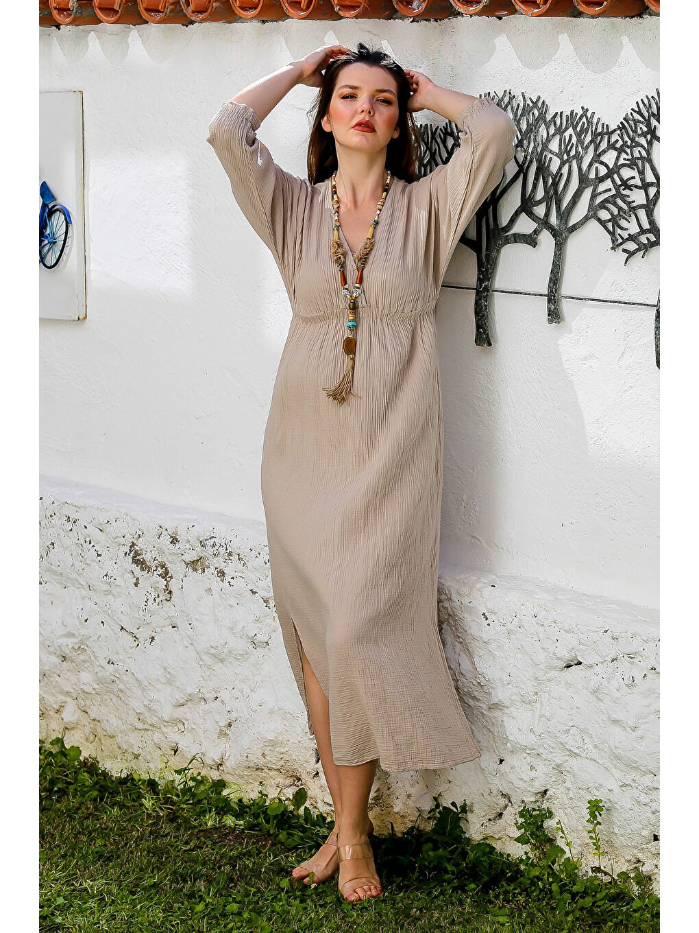 Bej Kruvaze Yaka 3/4 Kol Yıkamalı Yırtmaçlı Casual Müslin Uzun Dokuma Elbise 130 60-4