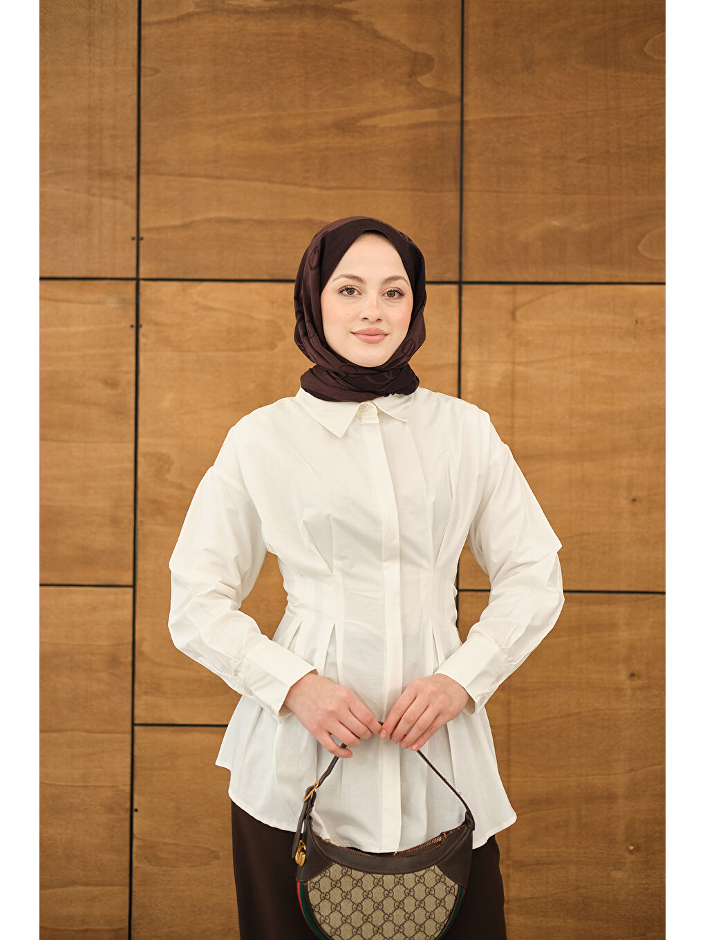 Kadın Beli Pile Detay Gizli Düğmeli Gömlek Beyaz-4