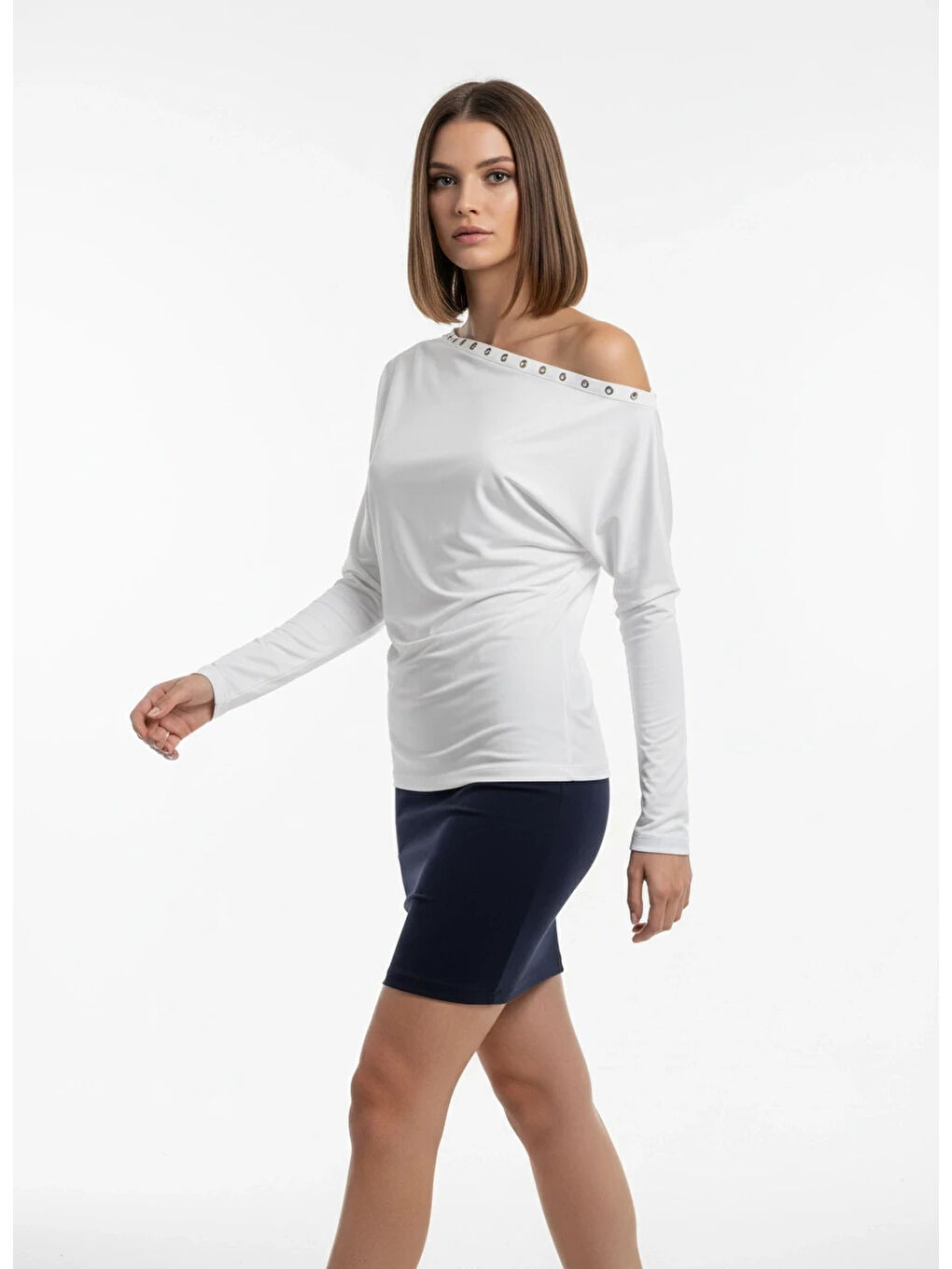 Beyaz Kadın Kayık Yaka Yarasa Kol Yakası Troklu Elastanlı Penye Bluz-1
