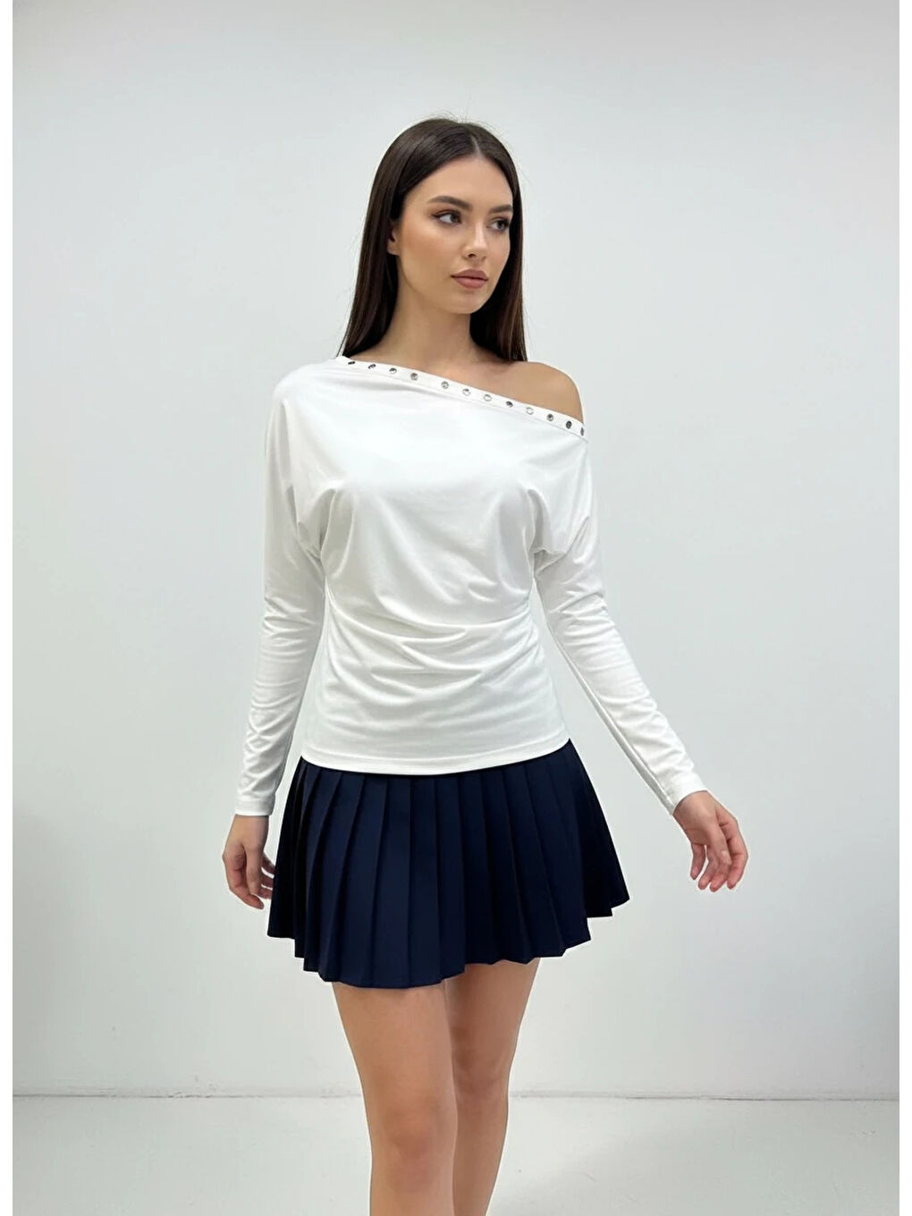 Beyaz Kadın Kayık Yaka Yarasa Kol Yakası Troklu Elastanlı Penye Bluz-2