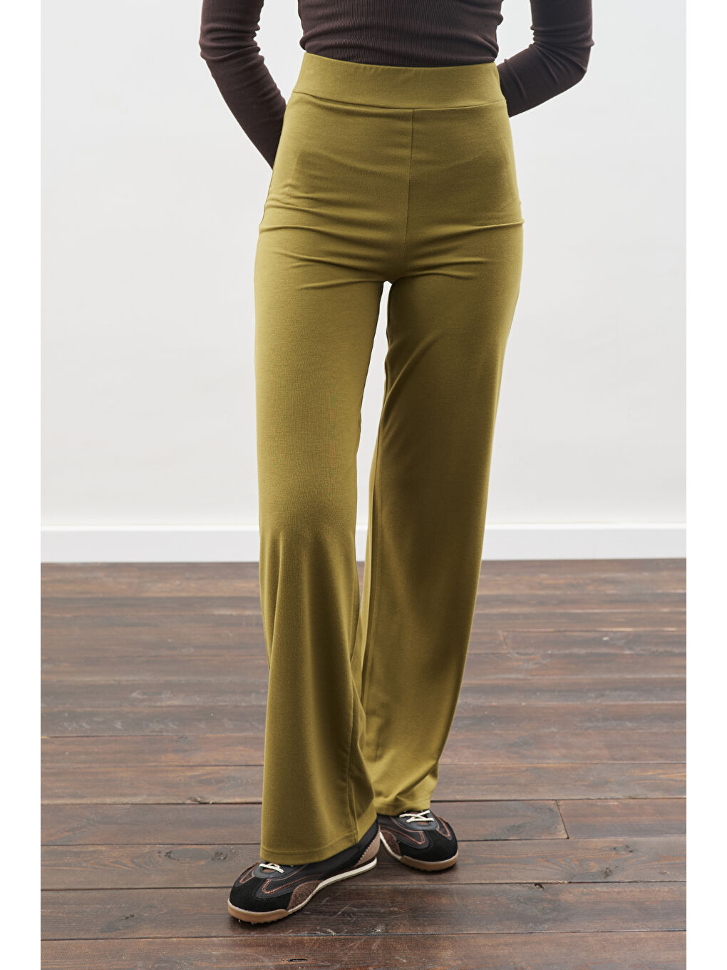 Düğüm Tasarımlı Pantolonlu Takım Yeşil-5