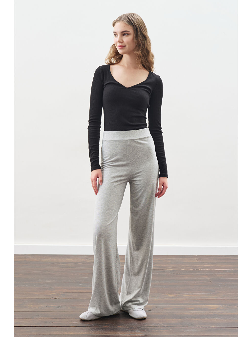 Düğüm Tasarımlı Pantolonlu Takım Gri Melanj-4