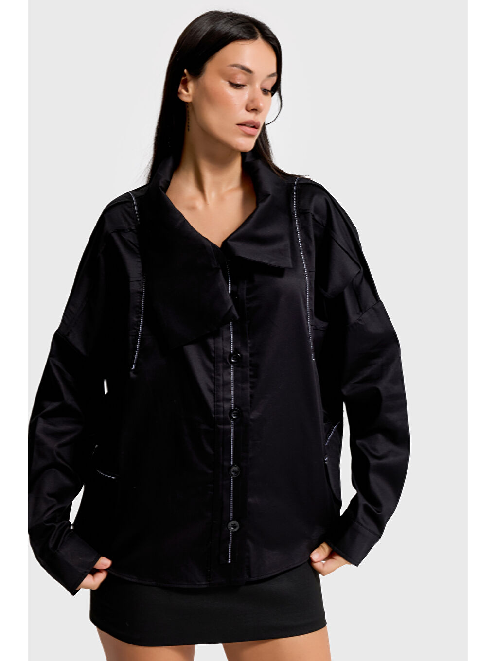 Kadın Siyah Renk Oversize Özel Tasarım Gömlek-1