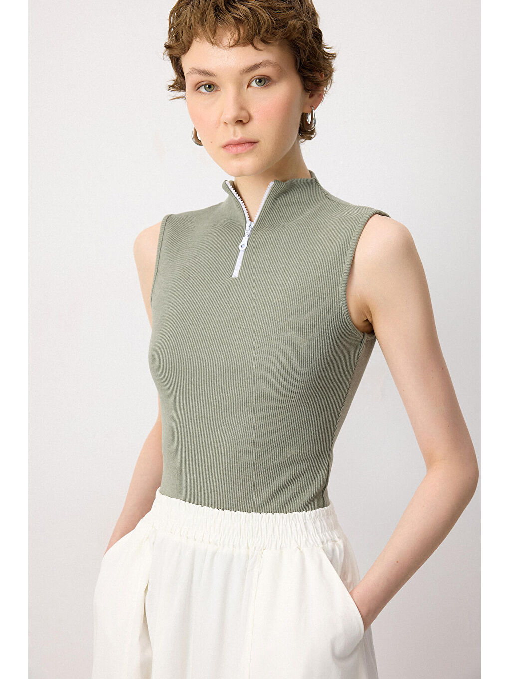 Yeşil Önü Fermuarlı Triko Body