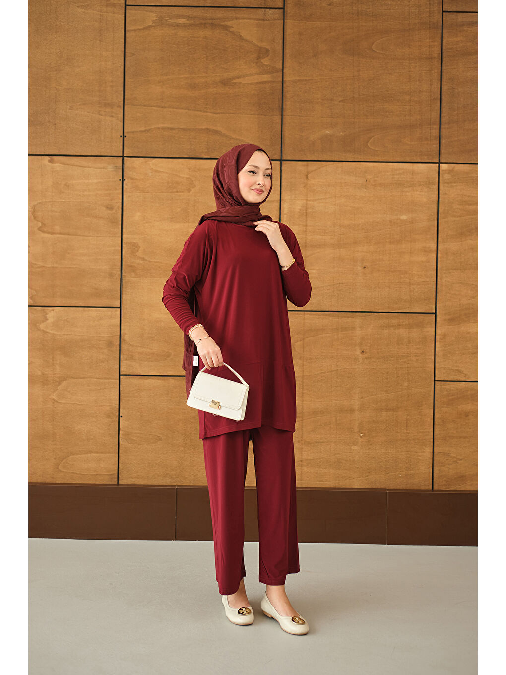 Kadın Dikiş Detay Yırtmaçlı Takım Bordo-3