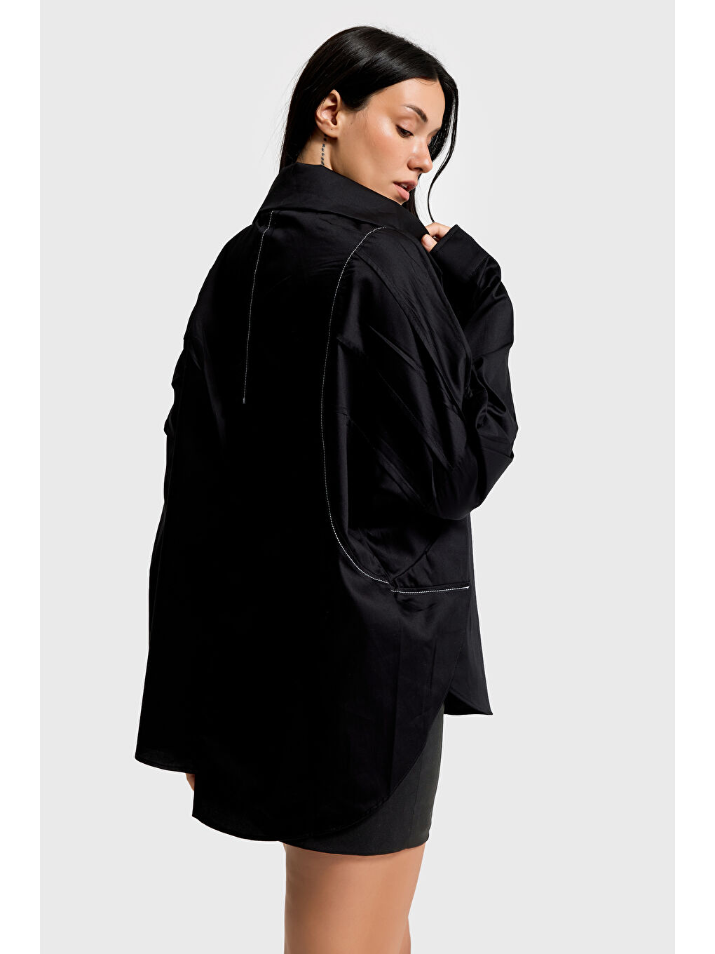 Kadın Siyah Renk Oversize Özel Tasarım Gömlek-2