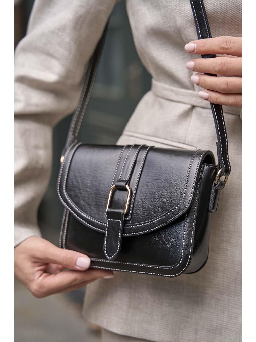 Tokalı Deri Görünümlü Mini El Ve Omuz Çantası Siyah-1