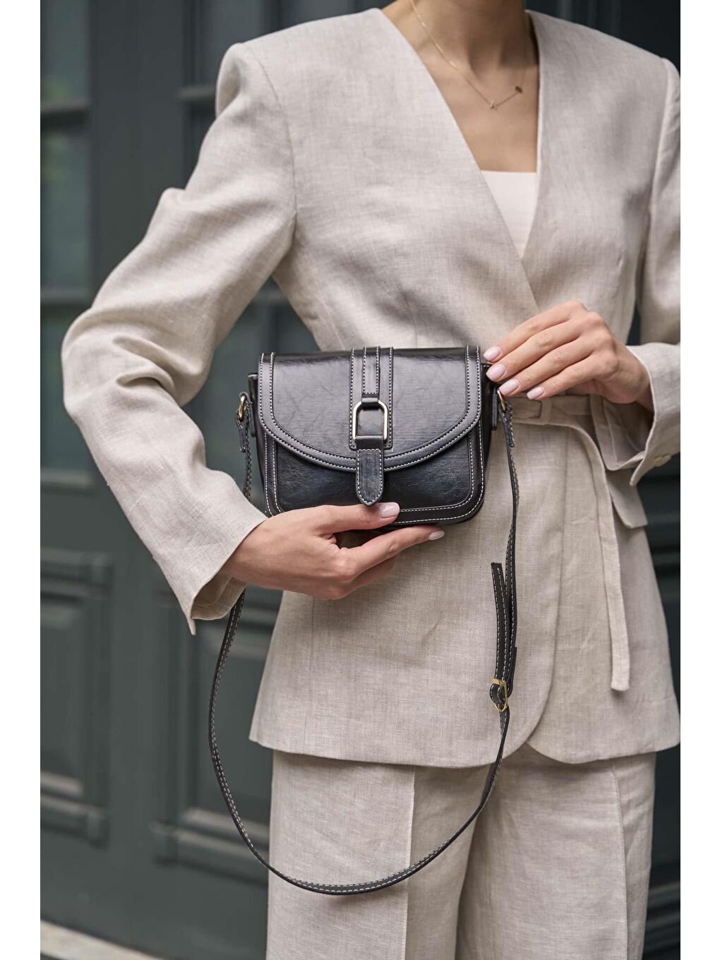 Tokalı Deri Görünümlü Mini El Ve Omuz Çantası Siyah-2