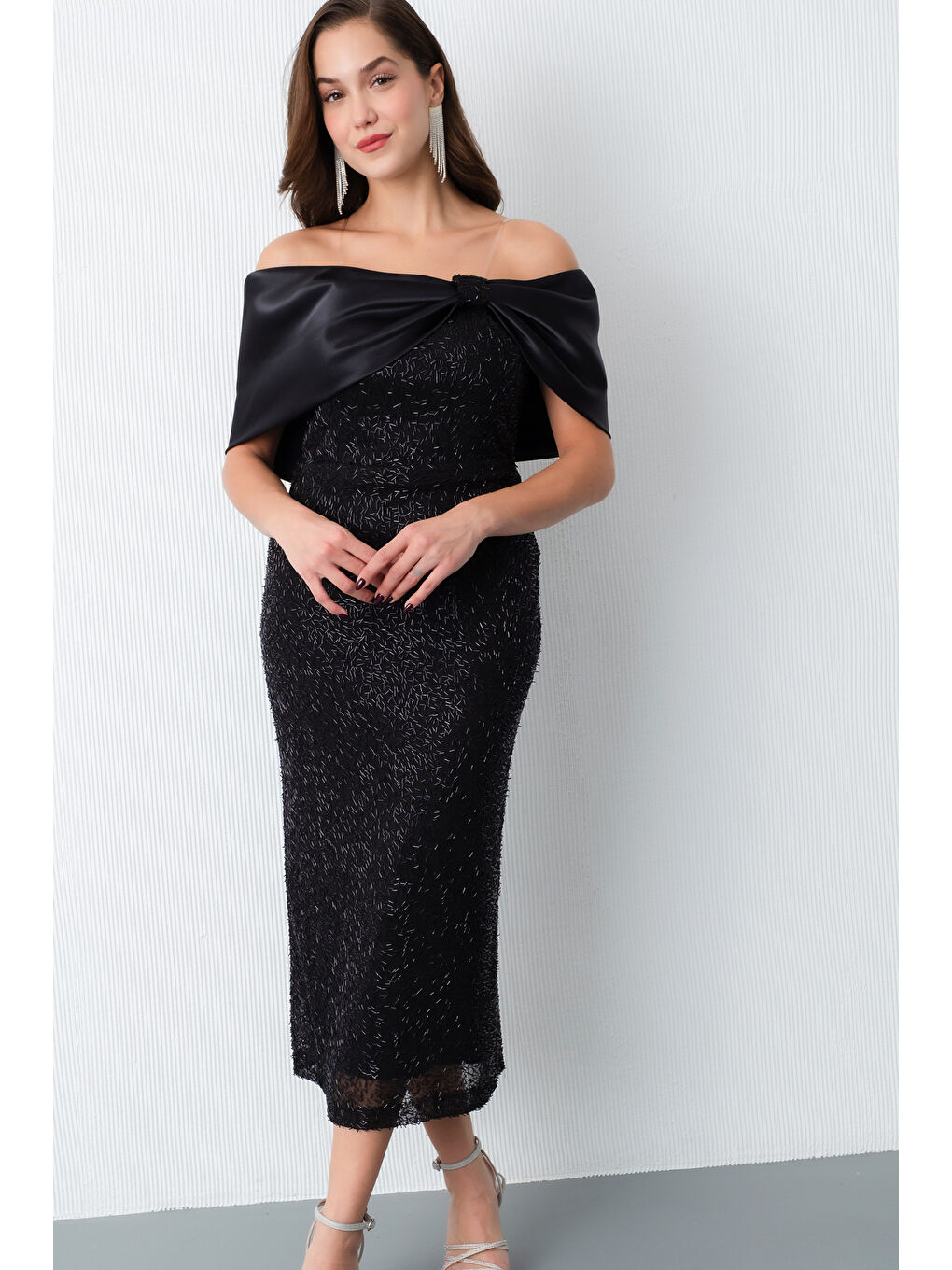 Kadın Siyah Yaka Detay Boncuklu Midi Söz Nişan Abiye Elbise-2