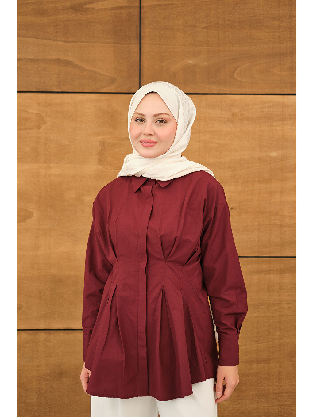 Kadın Beli Pile Detay Gizli Düğmeli Gömlek Bordo-1