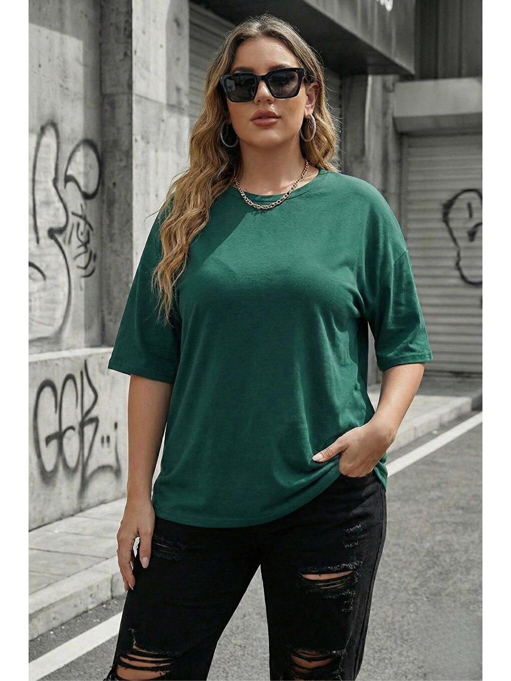Yeşil Mily Kadın Büyük Beden Battal Basic Bisiklet Yaka Pamuklu T-Shirt Rahat Kesim Unisex Sevgili Kombini