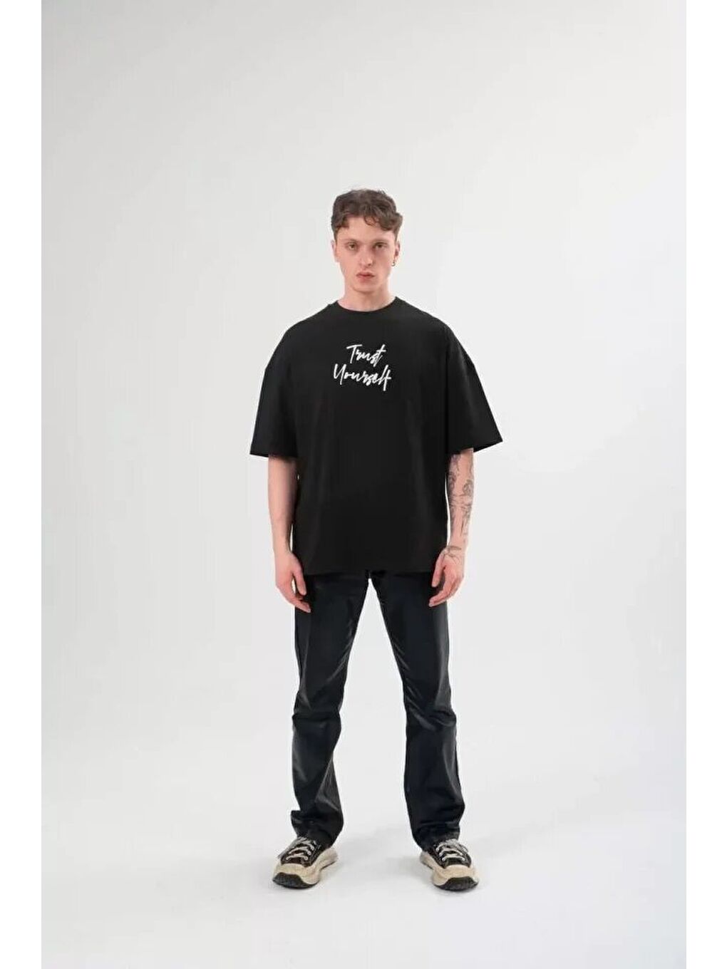 Unisex Bisiklet Yaka Baskılı Oversize T-Shirt - Siyah-2