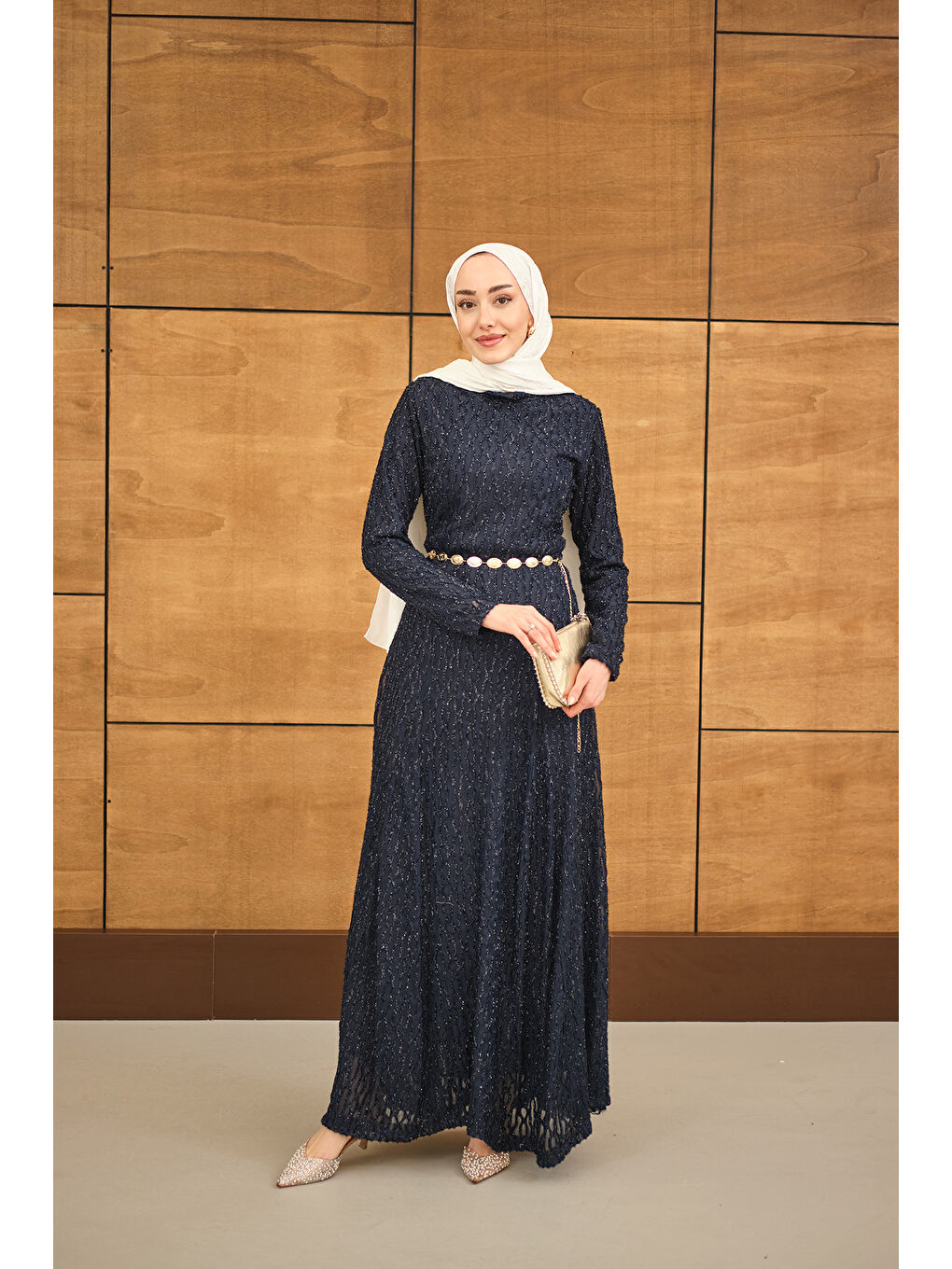 Kadın Sim Detay Kendinden Desenli Gold Kemerli Elbise Lacivert-2