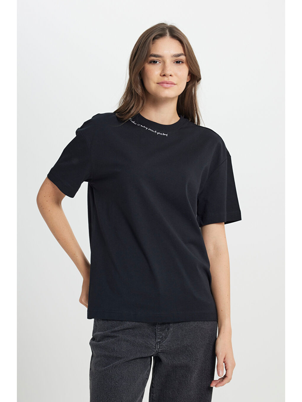 Loose Fit Rahat Kesim Bisiklet Yaka %100 Pamuk Siyah Tişört