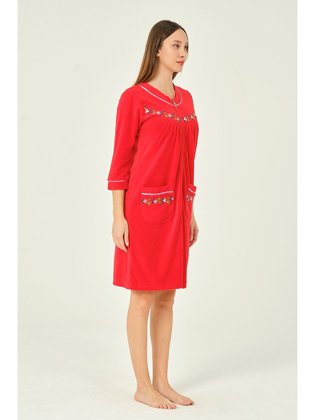 Kırmızı Kadın Fermuarlı Nakış Detaylı Pamuklu Kadife Elbise-1