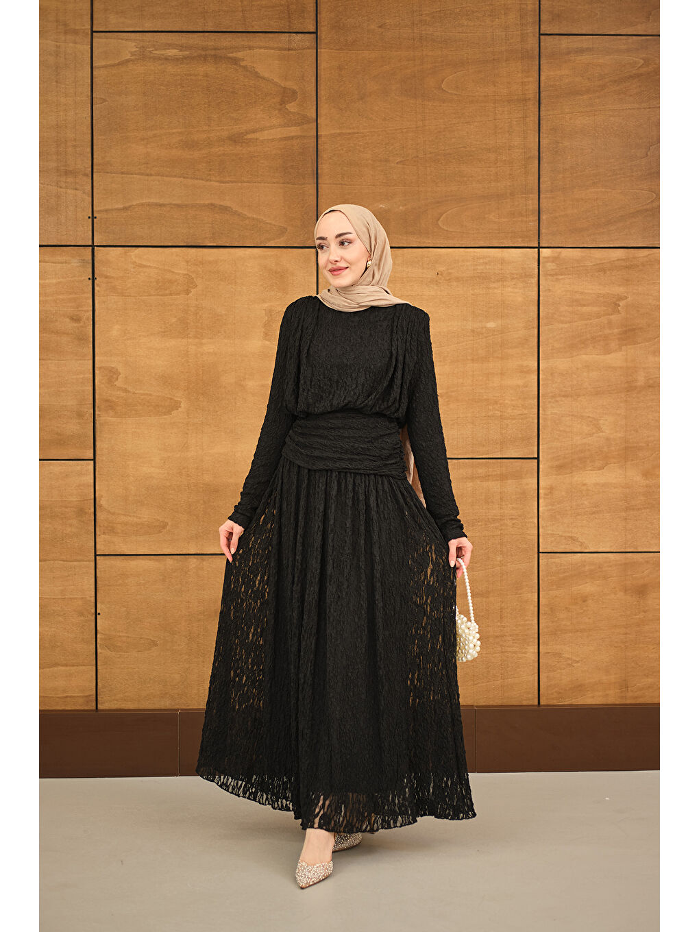 Kadın Tül Kumaş Kendinden Desenli Bel Büzgü Detay Elbise Siyah-4