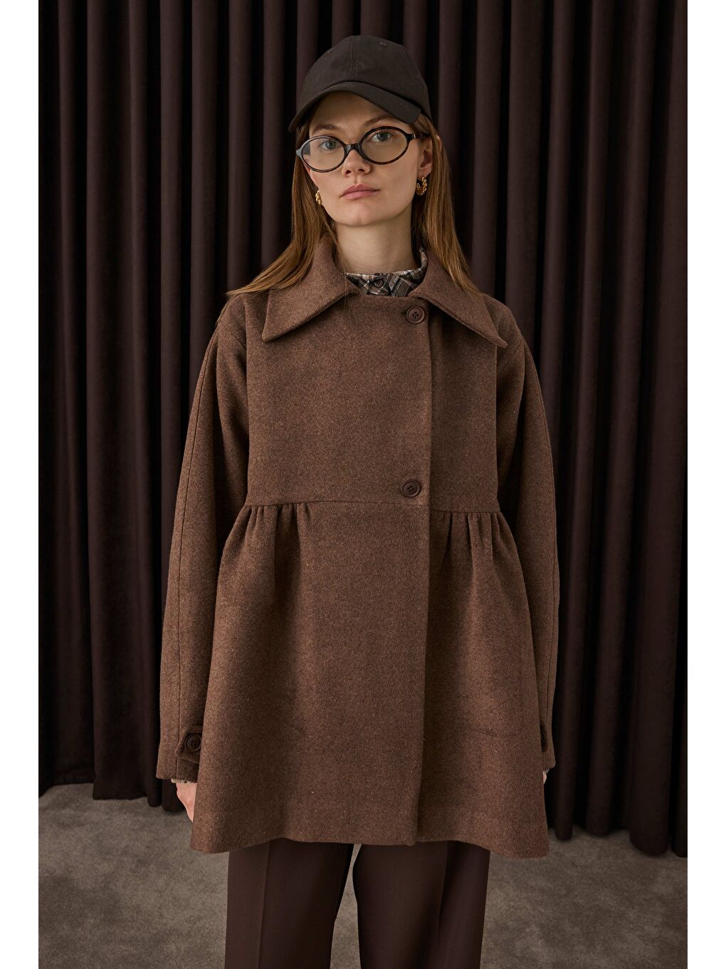 Kahverengi Büzgü Detaylı Kaban Camel-1