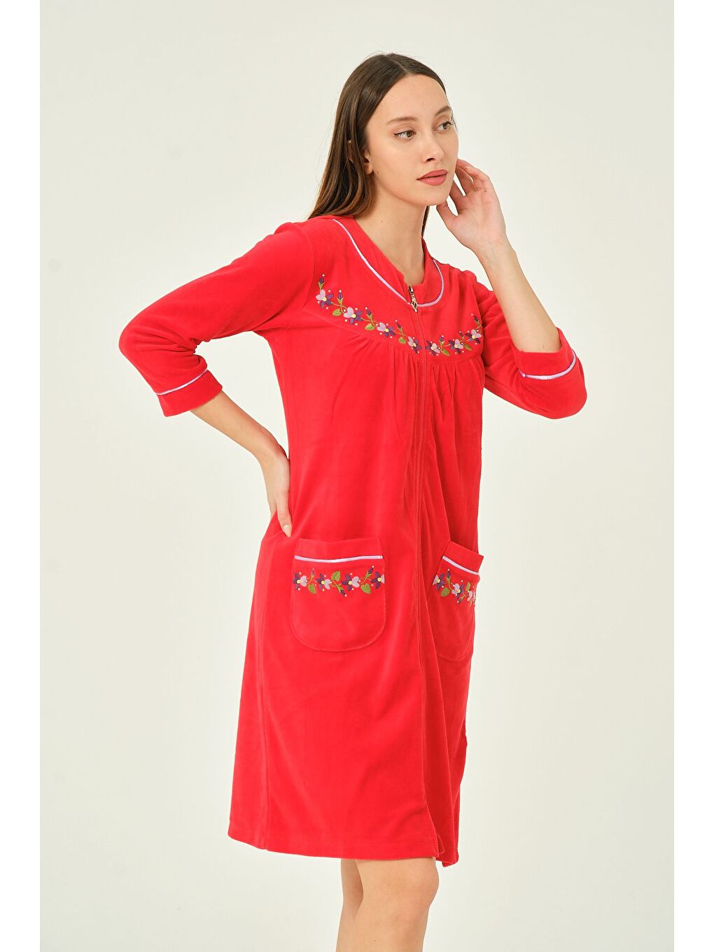 Kırmızı Kadın Fermuarlı Nakış Detaylı Pamuklu Kadife Elbise-2