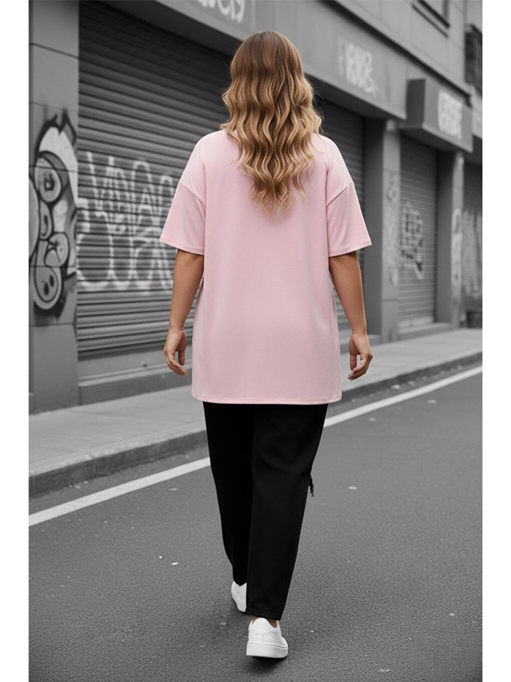 Pembe Mily Kadın Büyük Beden Battal Basic Bisiklet Yaka Pamuklu T-Shirt Rahat Kesim Unisex Sevgili Kombini-2