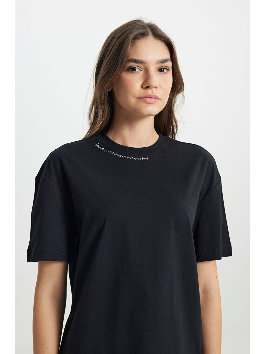 Loose Fit Rahat Kesim Bisiklet Yaka %100 Pamuk Siyah Tişört-4