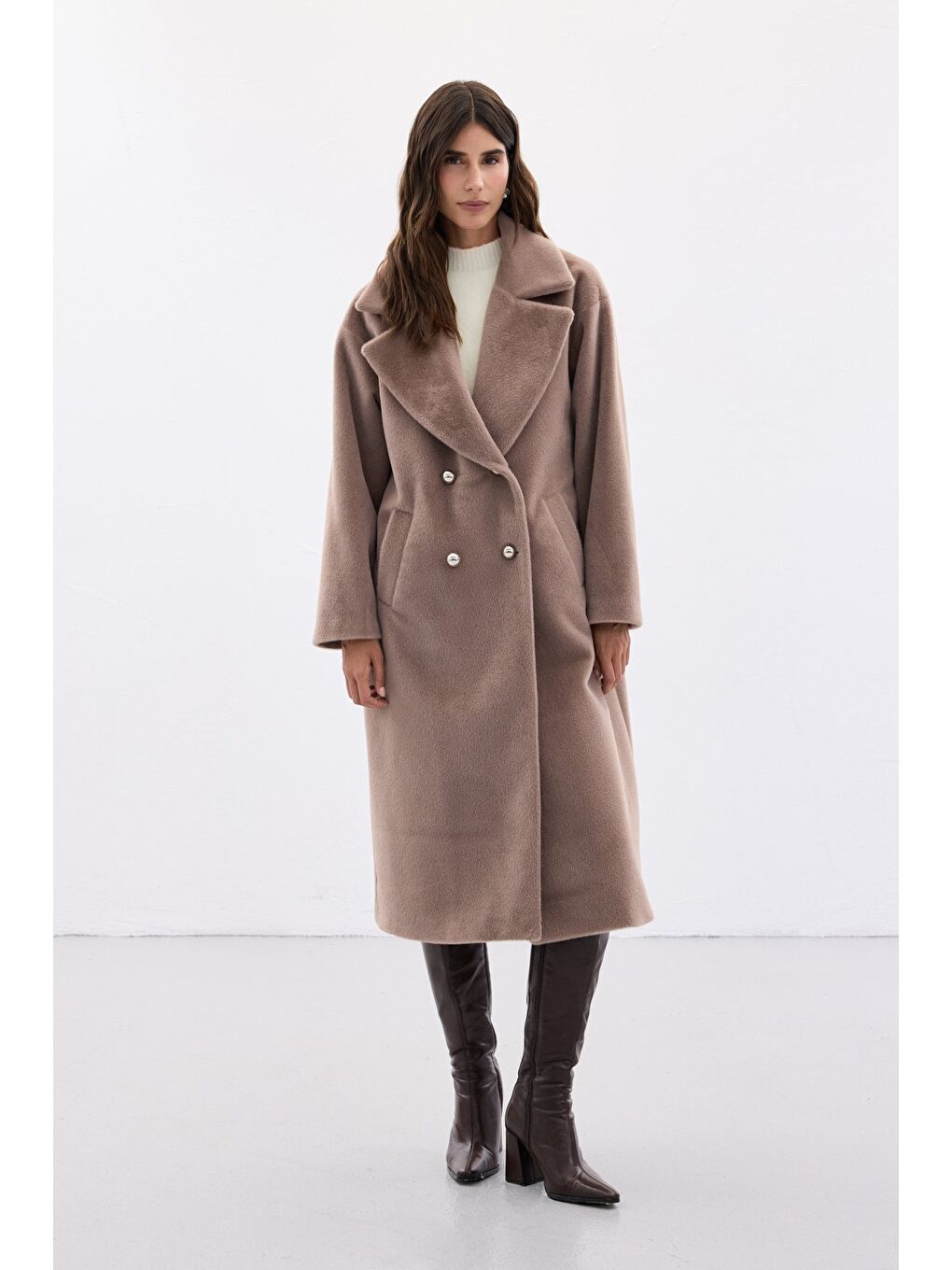 Bej Düğme Detaylı Uzun Kaban - Vizon-6