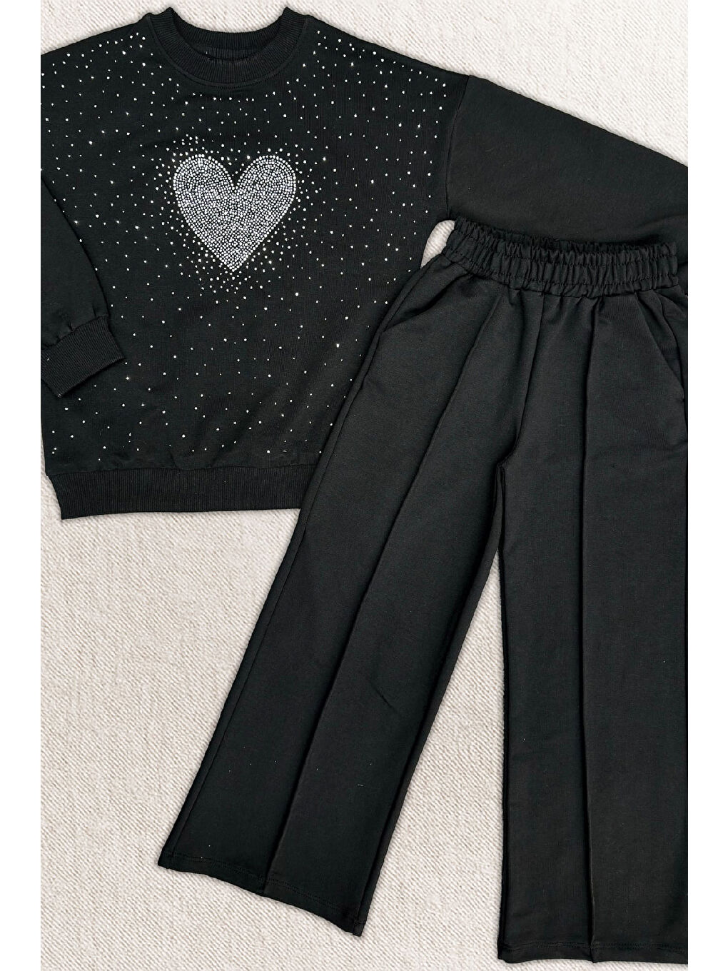 Siyah Kız Çocuk Taş Süslemeli Kalp Desenli 2 İplik Alt-Üst Takım 4-12 Yaş 12513-1
