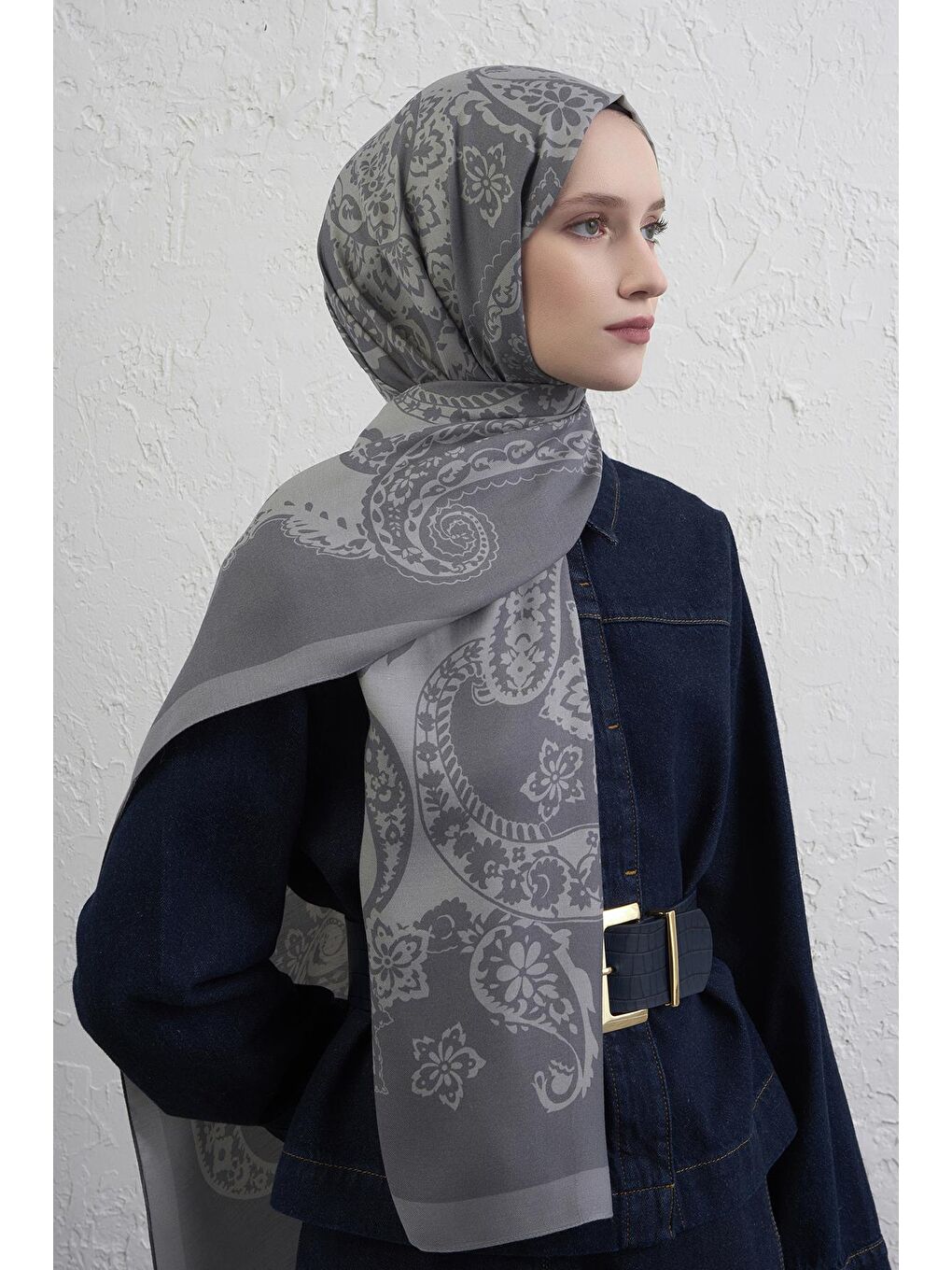 Gri İpek Etro Şal 32-3