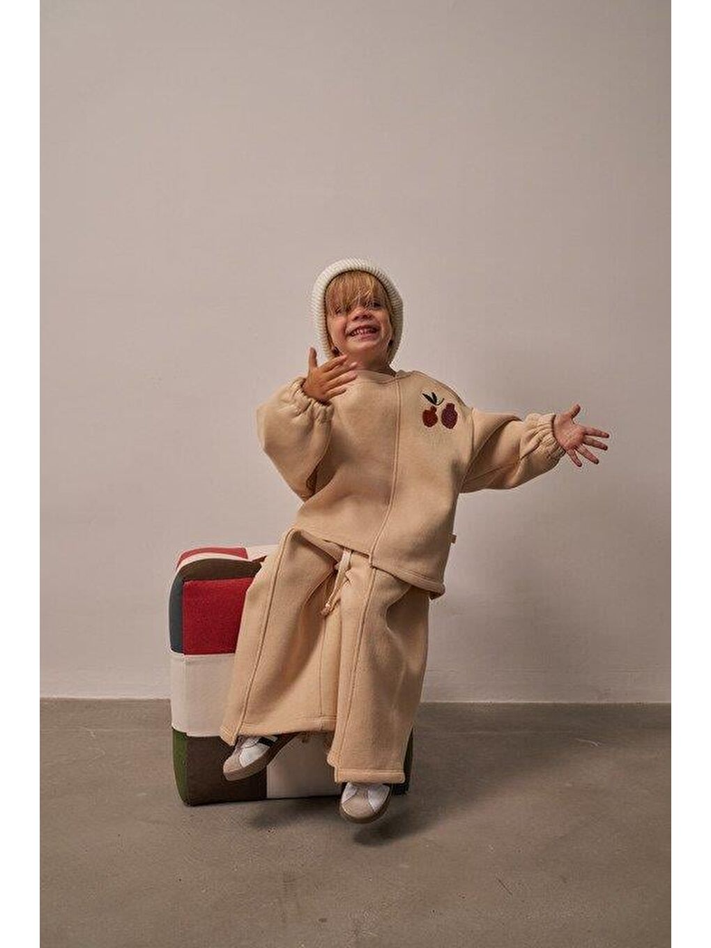 Bej Omuz Nakışlı Asimetrik Detaylı Alt Üst Takım-4