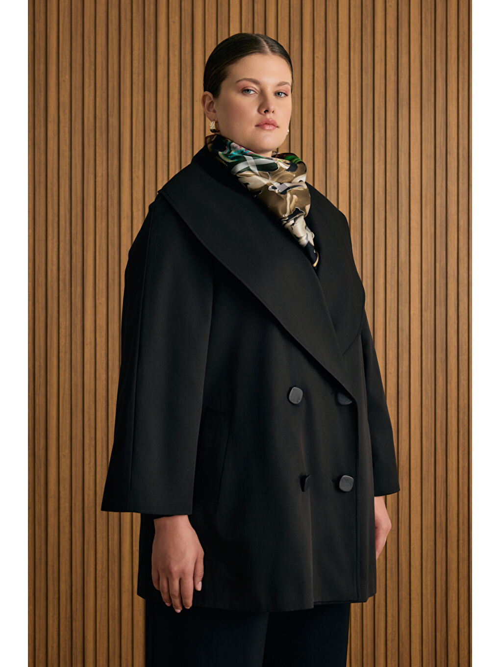 Siyah Şal Yaka Rahat Form Pamuk Kap-2