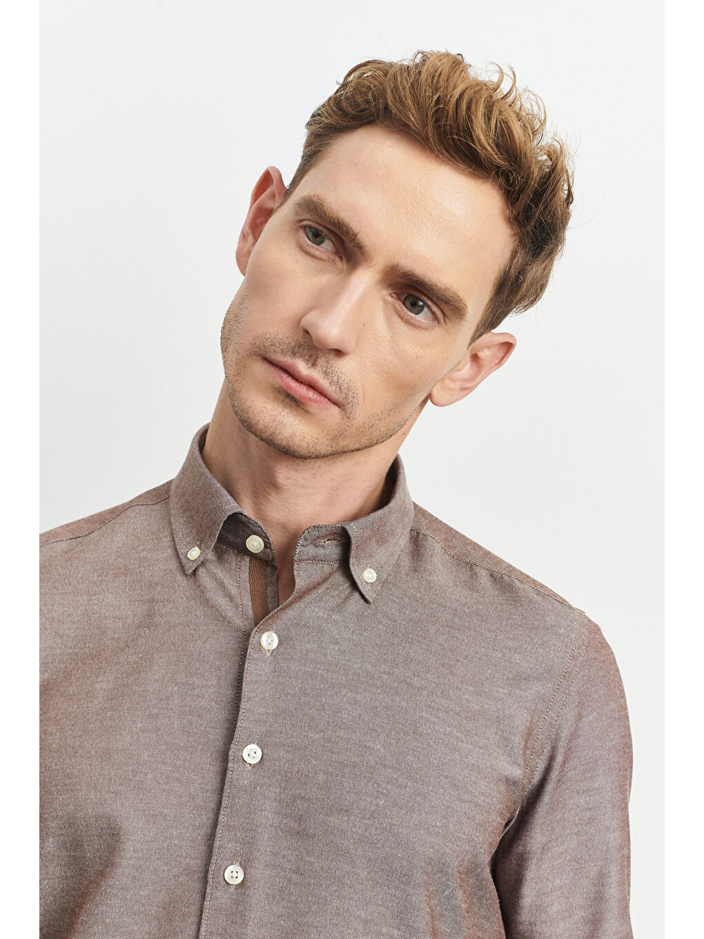 Bej Erkek Vizon Slim Fit Dar Kesim Düğmeli Yaka Uzun Kollu Oxford Gömlek-2
